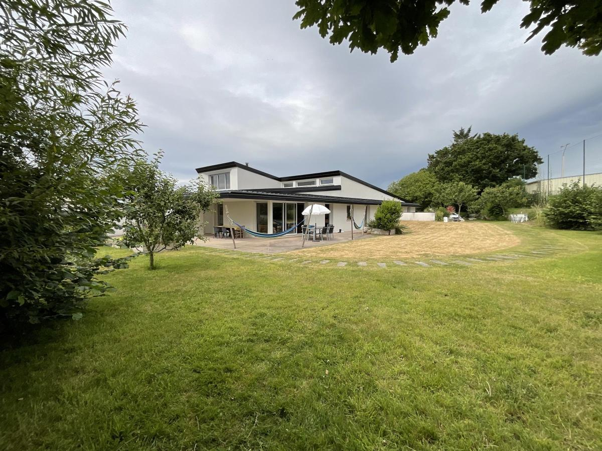 Vente Maison 11 Pièces 288.5 m² Plurien