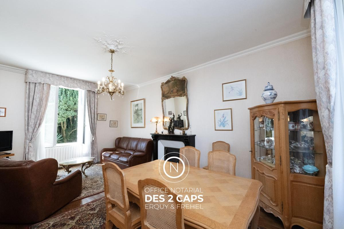Vente Maison 14&nbsp;Pièces 165&nbsp;m² Matignon