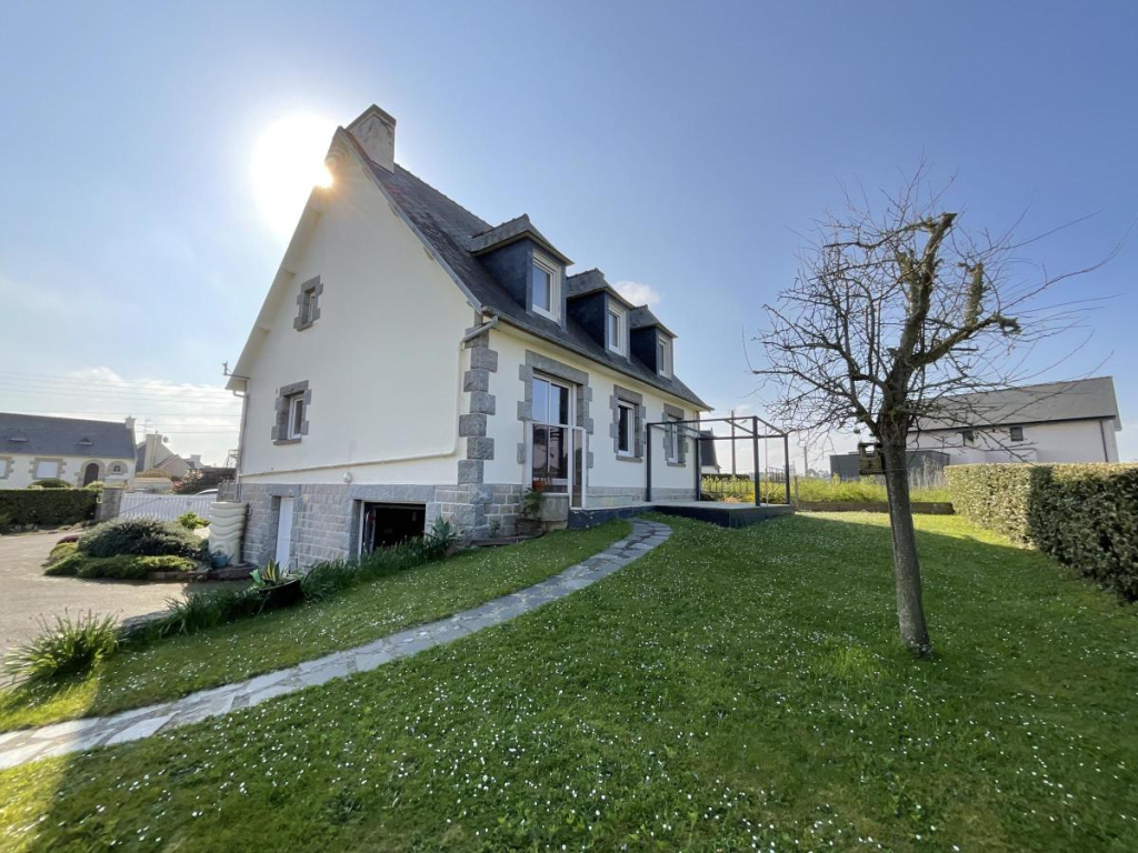 Vente Maison 7 Pièces 147.5 m² Erquy